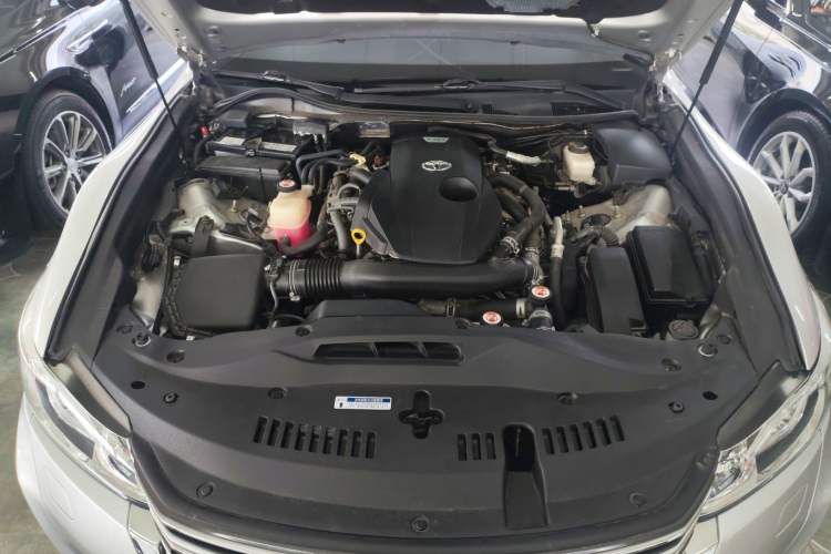 Used Toyota Crown 2015 2.0T Fashion Edition
