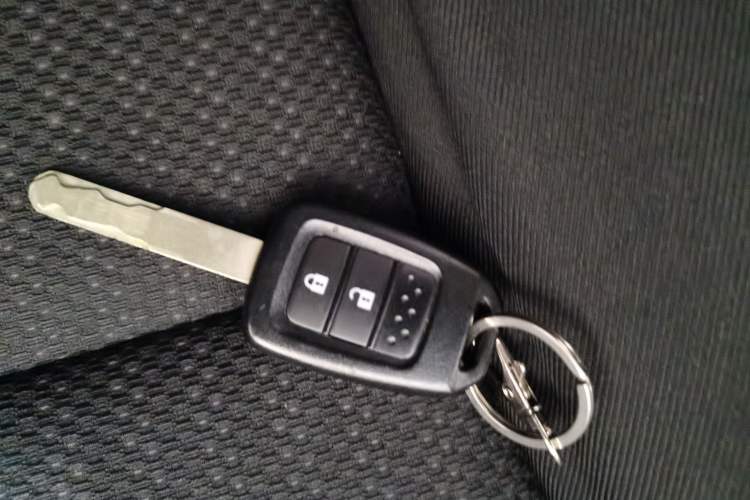 Used Honda Vezel 2015 1.5L CVT two-wheel drive Comfort trim
