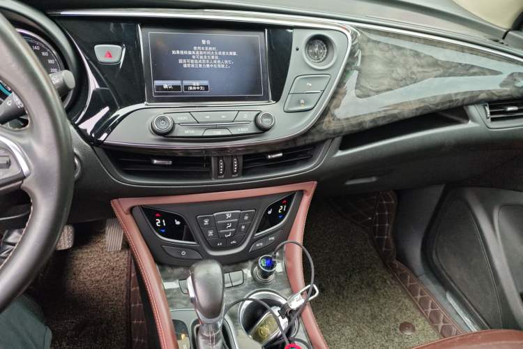 Used Buick Envision 2015 20T Two-Wheel-Drive Elite Model
