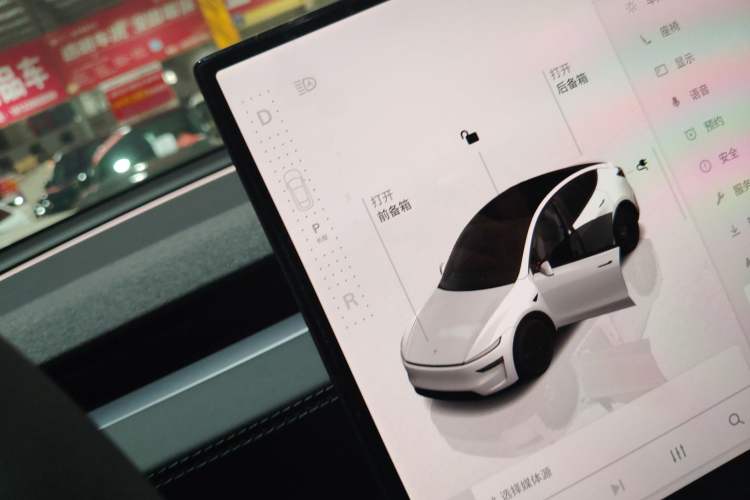 Used Tesla Model Y 2025 Rear-Wheel-Drive Version