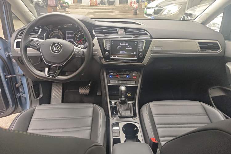 Used Volkswagen Touran 2021 Tiguan L 280TSI DSG Boundary Edition 6-Seater
