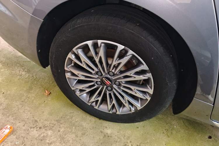 Used Hongqi H5 2023 2.0T Automatic Smart Connect Flagship Edition
