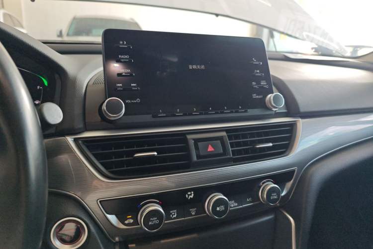 Used Honda Accord 2018 Rui Hybrid 2.0L Rui Ling Edition China VI
