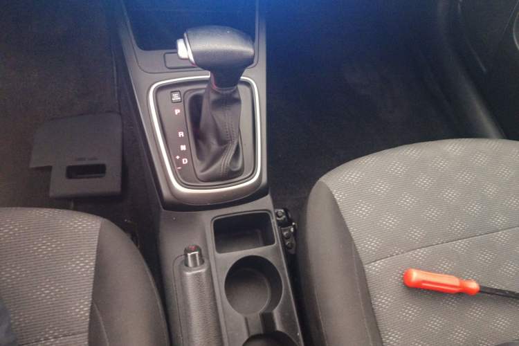 Used Kia K2 2019 Sedan 1.4L Automatic Transmission 15th Anniversary Special Edition GLS China VI Standard
