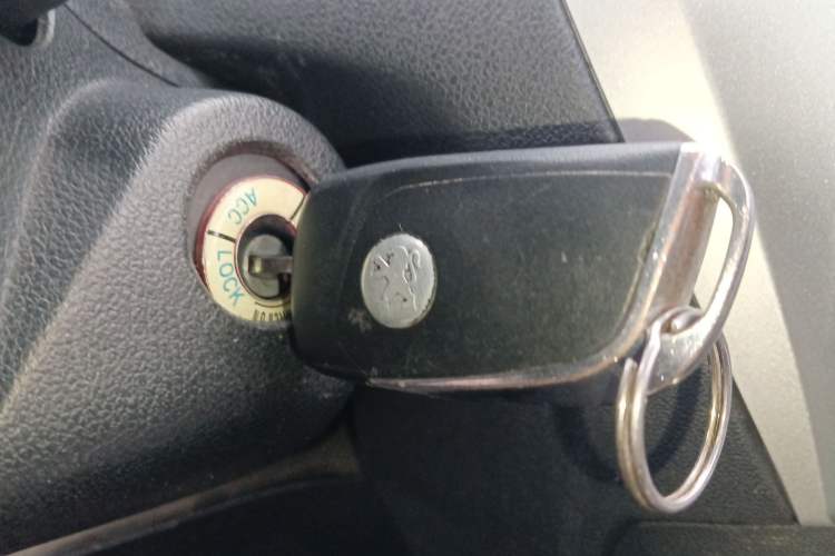 Used Peugeot 301 2016 1.6L Automatic Comfort Edition
