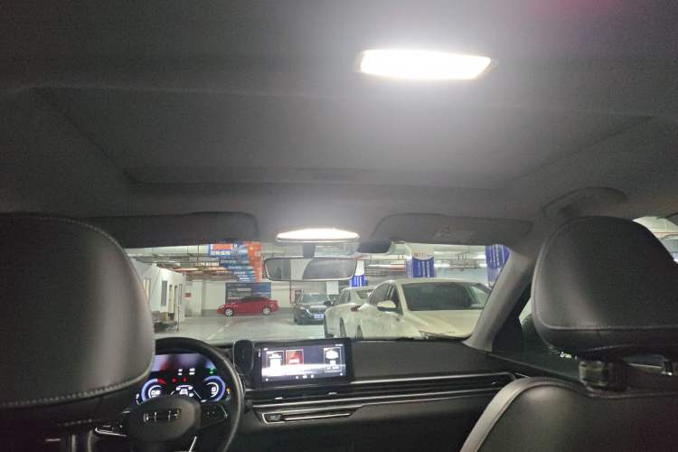 Used Geely Auto Emgrand 2022 4th Generation 1.5L CVT Luxury Model
