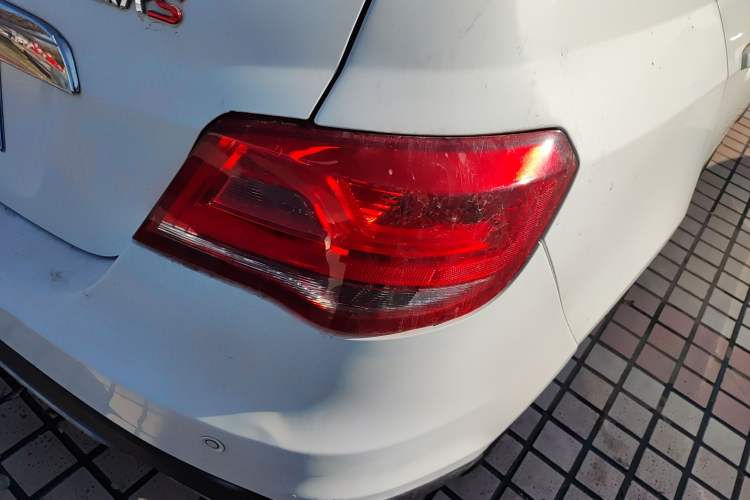 Used Geely Auto Emgrand 2016 Hatchback RS 1.5L CVT Upward Edition
