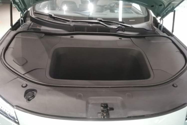 Used  SL03 2022 515 Pure Electric Version
