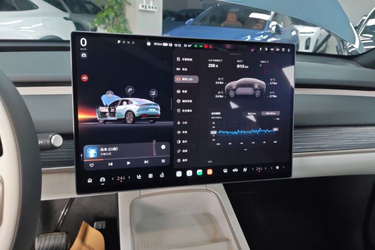 Used ONVO L60 2024 60 kWh Rear-Drive Version
