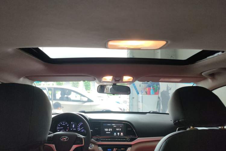 Used Hyundai Elantra 2016 1.6L Automatic ZhiXuan – Elite Version
