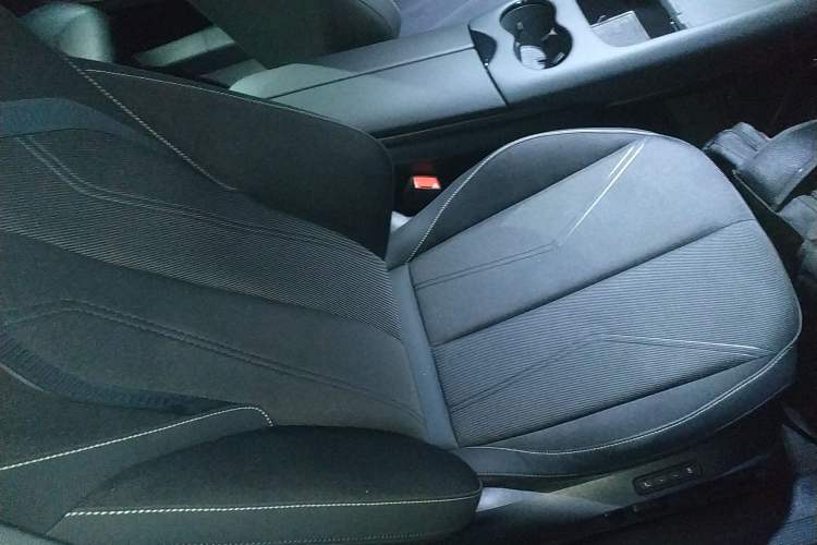 Used Volkswagen ID.UNYX 2024 Pro Long-Range Version
