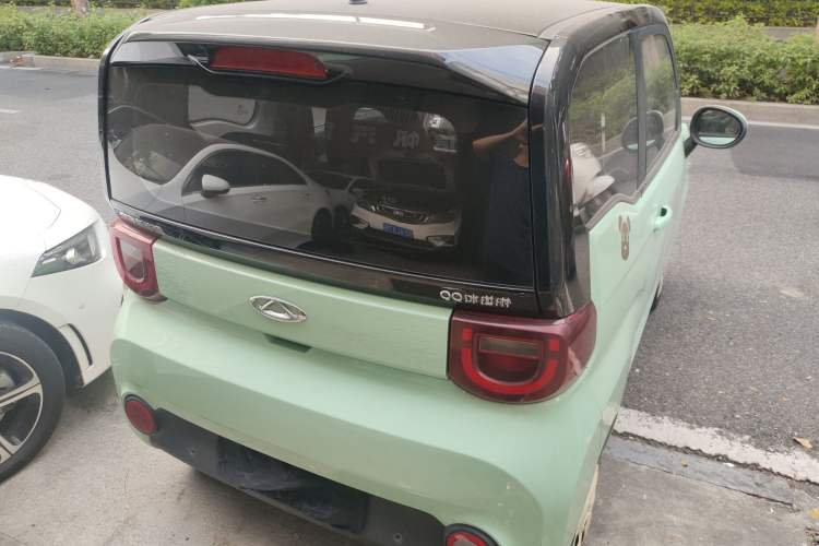 Used Chery QQ Ice Cream 2022 120km Conical Shape Lithium Iron Phosphate