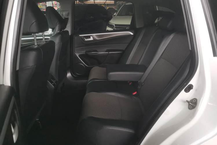 Used Honda Jade 2017 1.8L automatic Comfort version 5 seats
