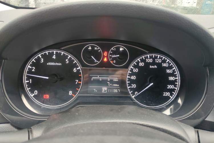 Used Nissan Tiida 2011 1.6L CVT Smart Version