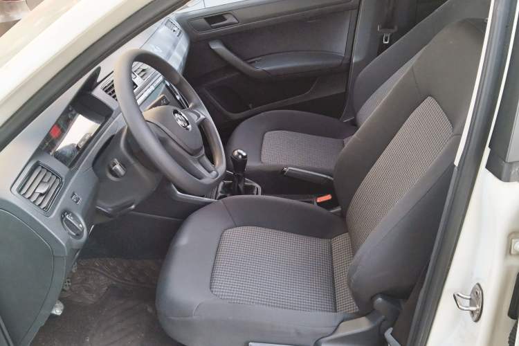 Used Volkswagen Santana 2019 1.5L Manual Fashion Edition China VI Standard
