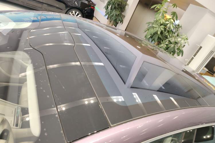 Used Hima Luxeed S7 2025 705 km Pro
