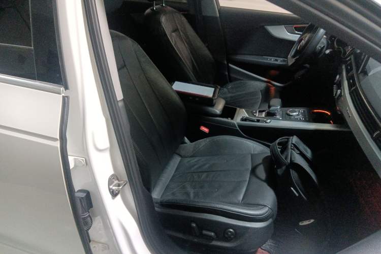 Used Audi A4L 2019 45 TFSI quattro Individual Sport Edition China VI
