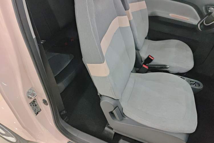 Used Wuling Hongguang MINIEV 2021 Macaron Fashion Model Lithium Iron Phosphate