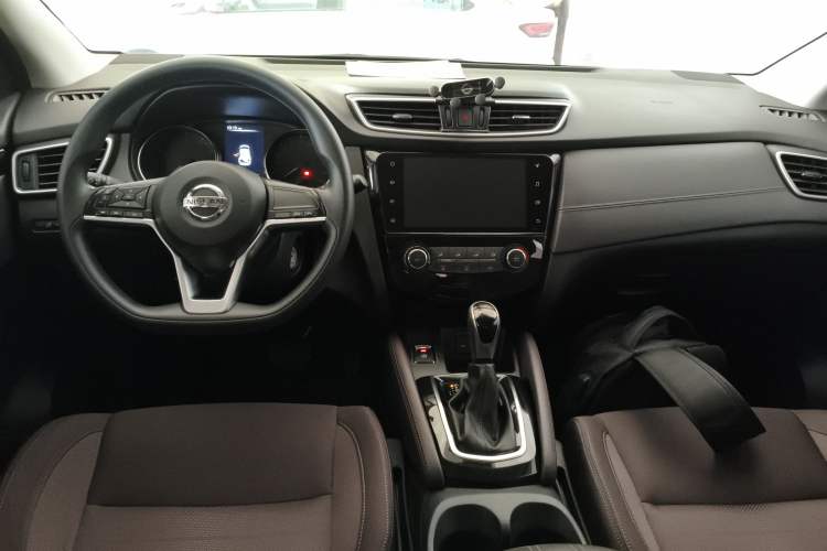 Used Nissan Qashqai 2019 2.0L CVT Smart Enjoyment Version
