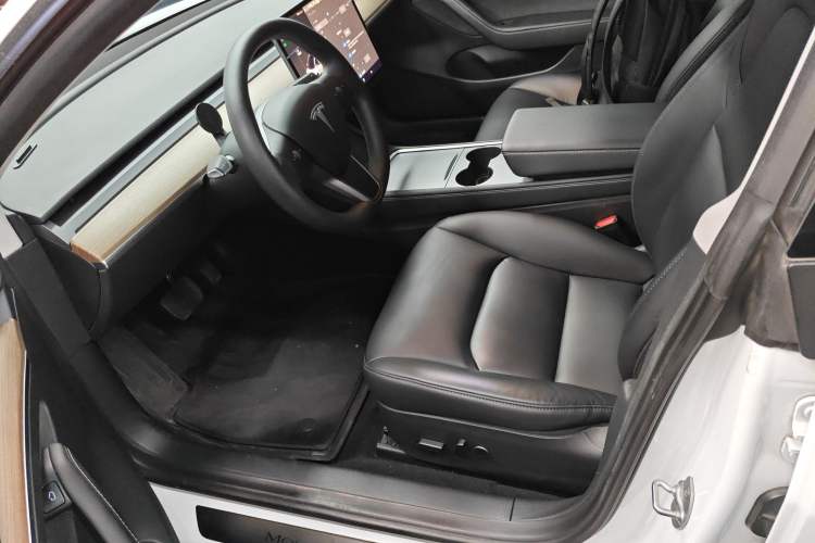 Used Tesla Model 3 2022 Rear-Wheel-Drive Version
