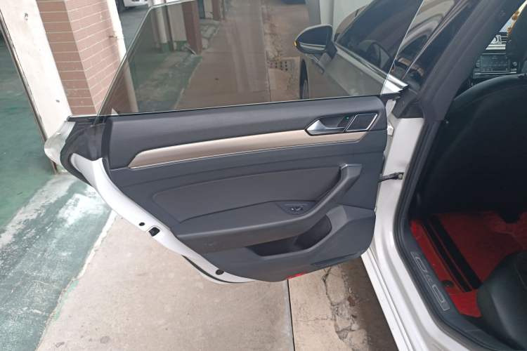 Used Volkswagen FAW-Volkswagen CC 2019 330TSI Huayan Edition China VI
