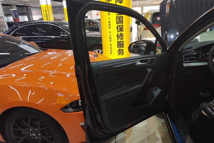 Used Volkswagen Tiguan L 2024 Outstanding Model 330TSI Automatic Two-Wheel Drive R-Line Dragon Glory Edition