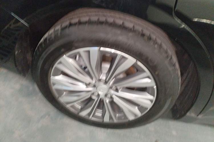 Used Hongqi E-QM5 2024 560km PLUS
