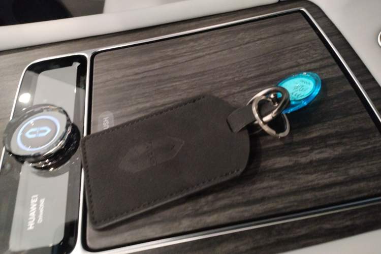 Used Hima AITO M9 2024 Range-Extended Ultra Version 52 kWh 6-Seater Model
