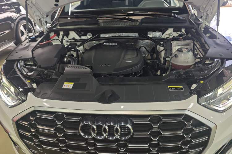 Used Audi Q5L 2022 40T Luxury Dynamic Model