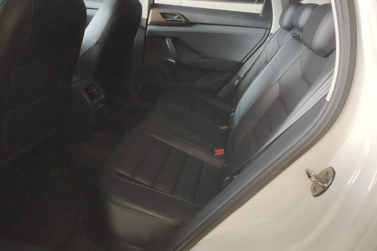 Used Volkswagen Tharu 2020 Facelift 330TSI Four-Wheel Drive Luxury PLUS Version China VI Standard