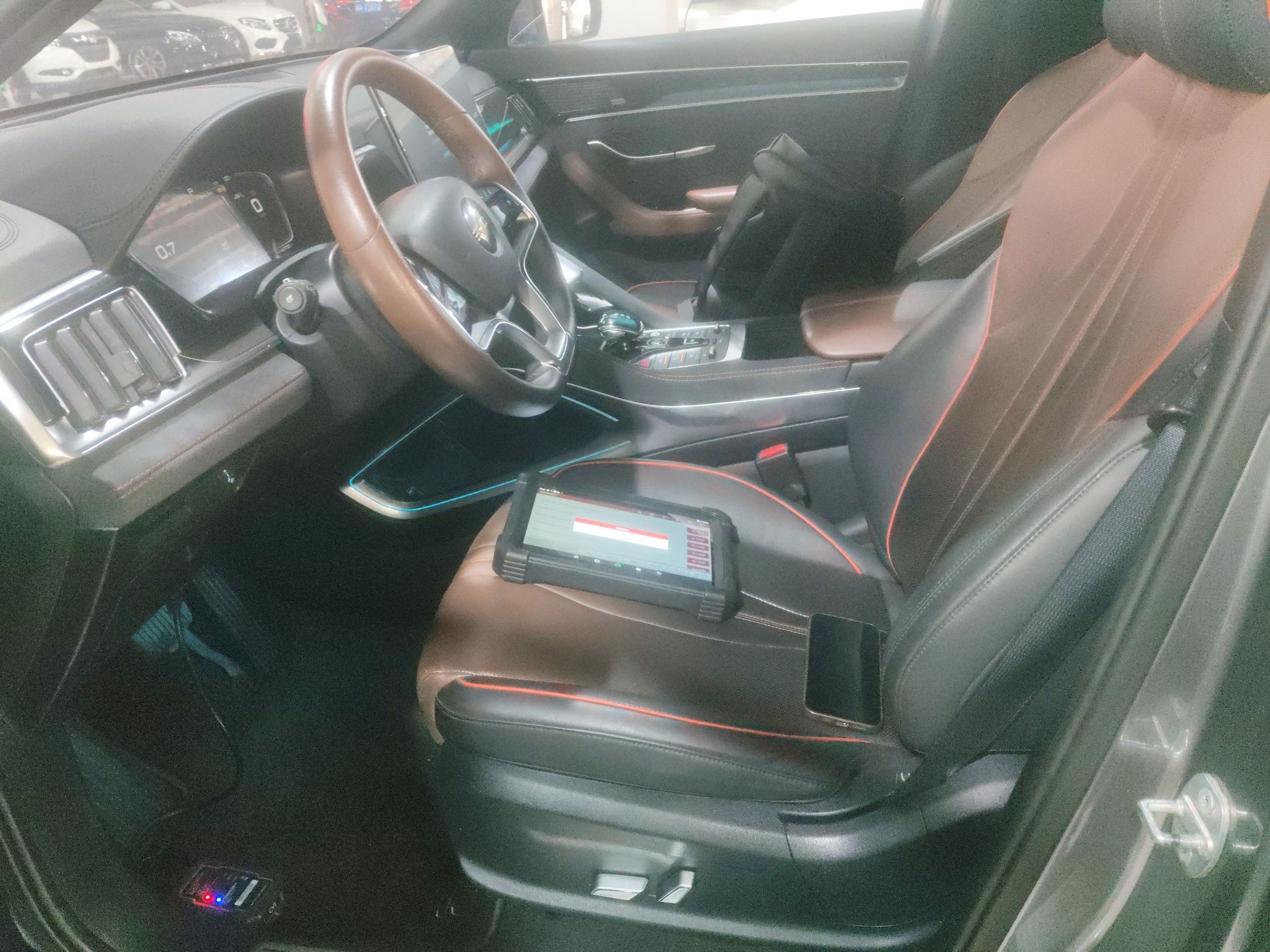 Переднее сиденье в автомобиле