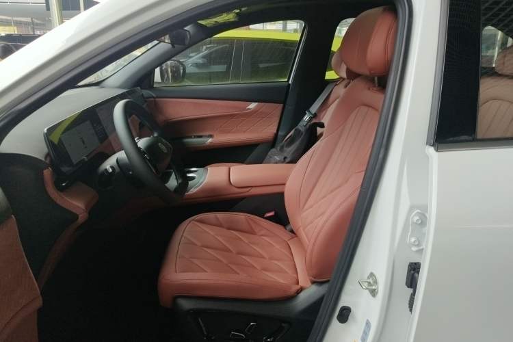 Used Changan CS75 PLUS 2025 4th Generation UItra 2.0T New Blue Whale – Smart & Powerful Version
