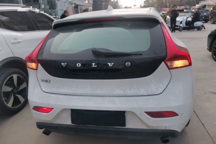 Used Volvo V40 2015 1.6T Zhiyi Edition