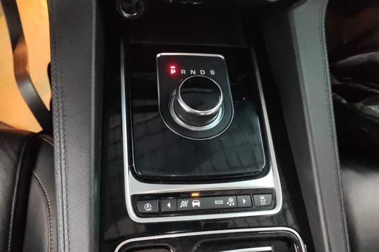 Used Jaguar F-PACE 2019 2.0T Four-Wheel Drive Urban Luxury Edition
