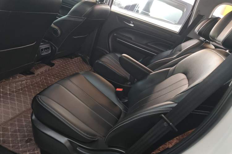 Used GAC Trumpchi M6 2021 270T DCT Luxury Edition (7 Seats)