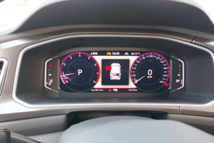 Used Volkswagen T-ROC 2023 300TSI DSG Two-Wheel Drive Starlight Edition