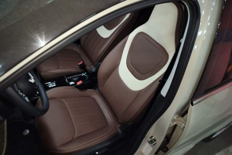 Used Wuling Bingo 2023 333 km Lingxi Connected+ Version
