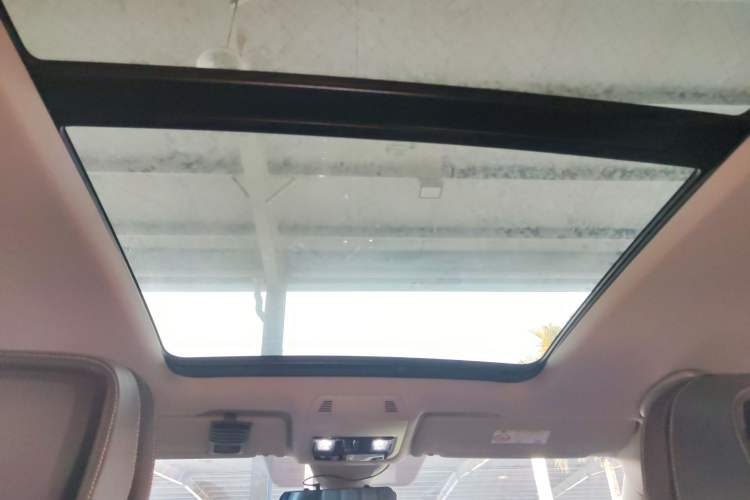 Used Volkswagen Teramont 2024 530 V6 All-Wheel-Drive Dragon Edition
