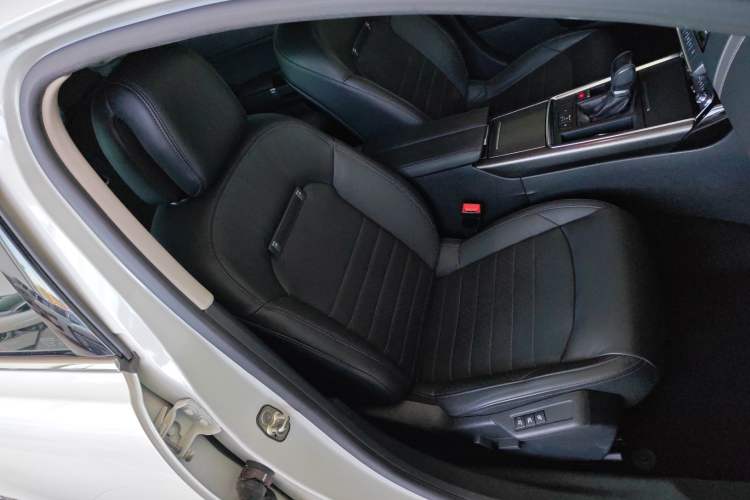 Used Citroen C6 2017 380THP Prestige Model
