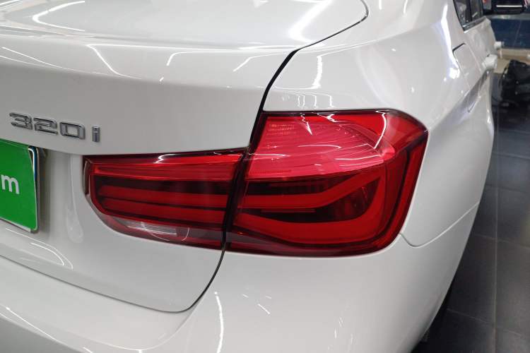 Used BMW 3 Series 2019 320i M Sport Package
