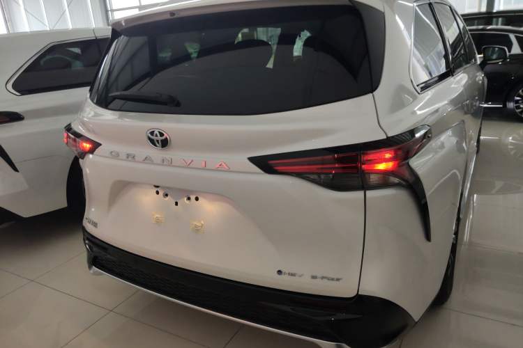 Used Toyota Granvia 