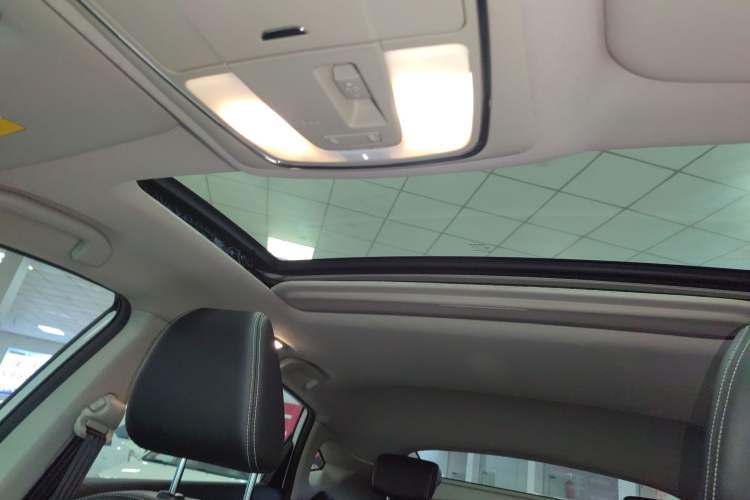 Used Venucia T90 2017 2.0L CVT Smart Edition