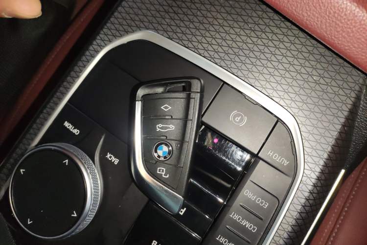 Used BMW i3 2023 eDrive 40 L Midnight Edition
