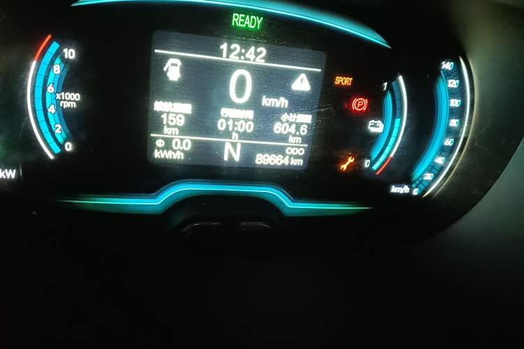 Used Chery Little Ant 2021 200 000-Yuan Ant Fan Edition Energized Version Lithium Iron Phosphate 301 km