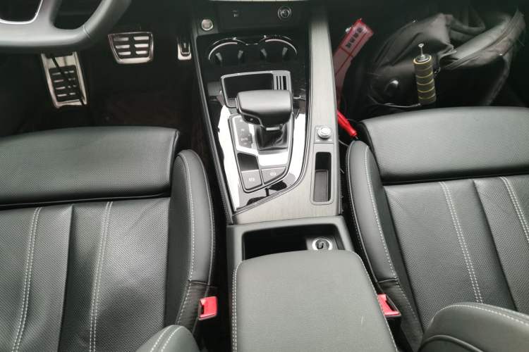 Used Audi A4L 2023 40 TFSI Luxury Dynamic Model