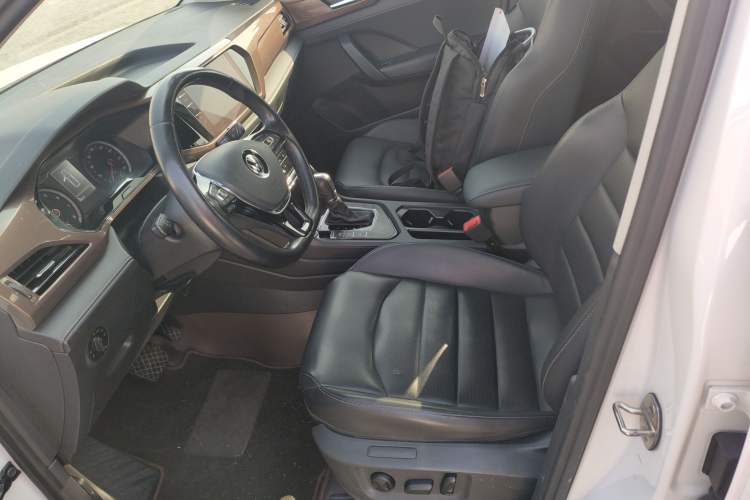 Used Volkswagen Tharu 2020 280TSI Two-Wheel Drive Luxury Plus Version China VI Standard