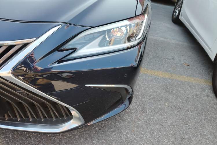 TDK.VehicleDetails.img