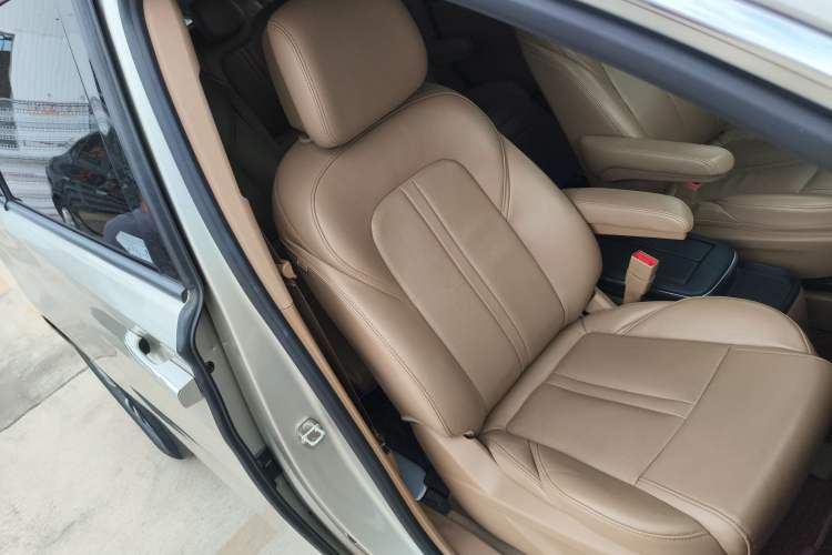 Used Buick GL8 2017 ES 28T Luxury Model China V Standard
