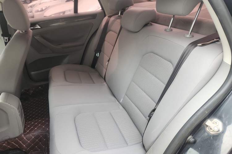 Used Volkswagen Bora 2013 1.6L Automatic Fashion Model
