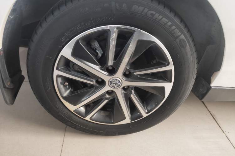 Used Venucia D60 2019 1.6L XL CVT Smart Connect Elite Edition
